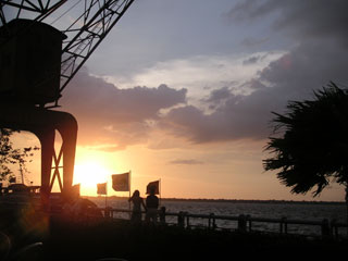 ダブルクリックで拡大